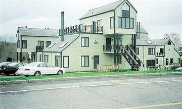 Holiday Villa Resorts At Mont Ste Anne بيوبره المظهر الخارجي الصورة