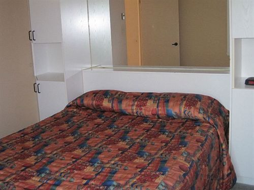 Holiday Villa Resorts At Mont Ste Anne بيوبره المظهر الخارجي الصورة